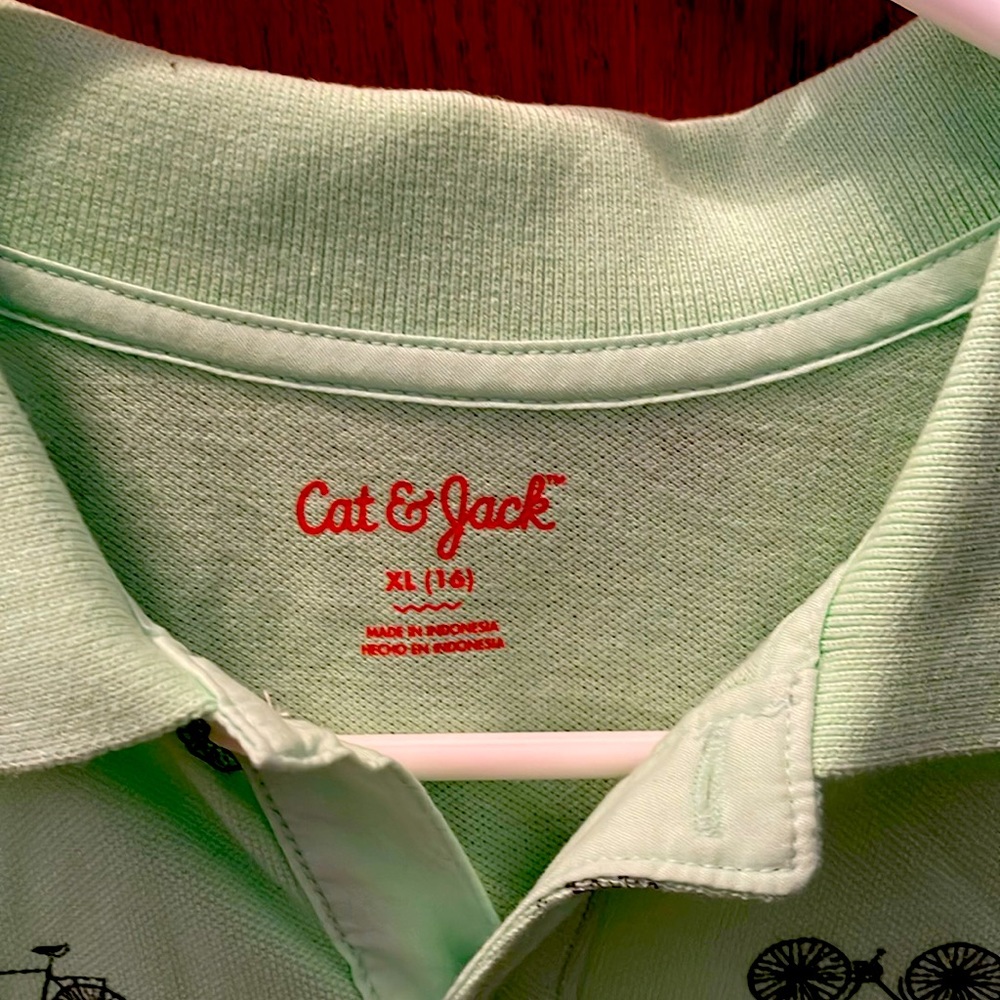 Brand new Cat & Jack 3 button